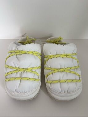 UGG Spaceslider Tech Slide White Volt Puff Slippers Sz 8 Faux Fur Cozy